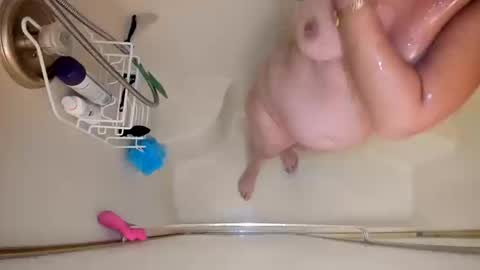 Snapshot of lunapearl__ chatting on 18, 10, 2025 LunaPearl   online show from 18, 10, 2025