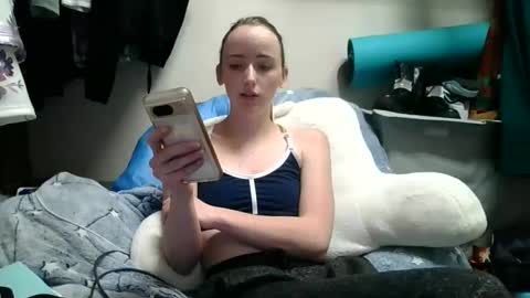 lunapixie2020 online show from 10, 12, 2024