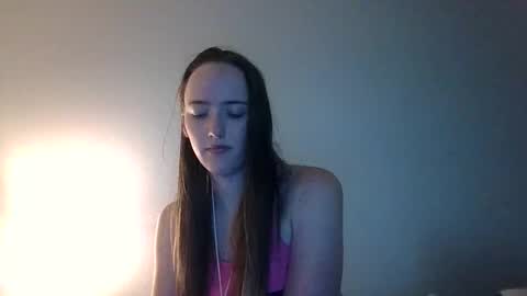 Snapshot of lunapixie2020 chatting on 16, 4, 2026 lunapixie2020 online show from 16, 4, 2026