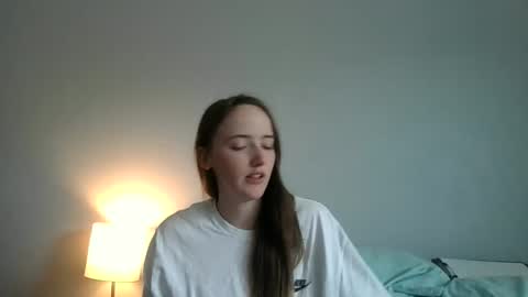 Snapshot of lunapixie2020 chatting on 28, 4, 2026 lunapixie2020 online show from 28, 4, 2026