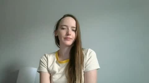 Snapshot of lunapixie2020 chatting on 29, 4, 2026 lunapixie2020 online show from 29, 4, 2026