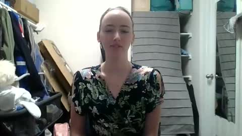 Snapshot of lunapixie2020 chatting on 20, 5, 2026 lunapixie2020 online show from 20, 5, 2026