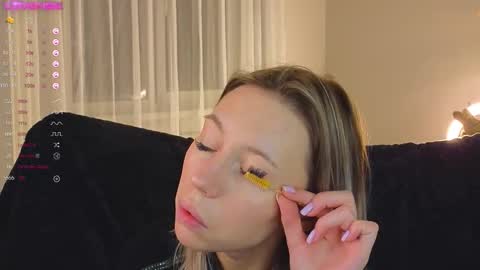 Kelly online show from 27, 10, 2025