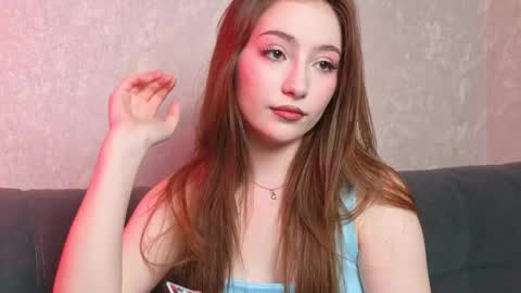 Snapshot of lunarialive chatting on 25, 5, 2026 Sonya online show from 25, 5, 2026