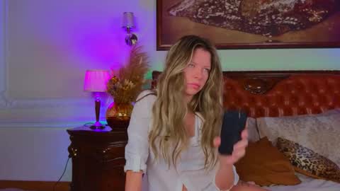 Luna Rishi online show from 20, 11, 2025