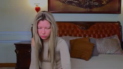 Luna Rishi online show from 14, 2, 2026