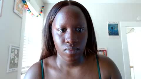 lunarnoelle online show from 19, 3, 2026