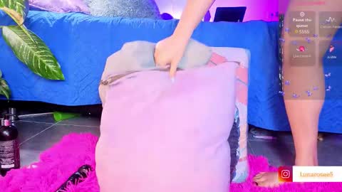 LUNA online show from 6, 2, 2026