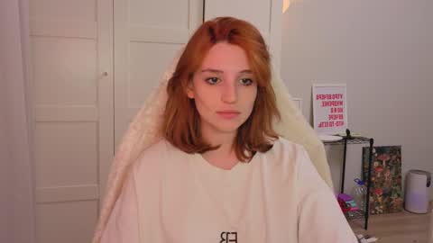 Snapshot of lunatale chatting on 14, 2, 2026 Kate online show from 14, 2, 2026