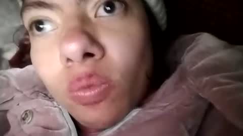 Snapshot of lunatraviesa28 chatting on 3, 4, 2026 lunatraviesa28 online show from 3, 4, 2026