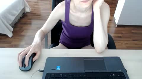 Snapshot of lunavibe_ chatting on 29, 5, 2026 lunavibe_ online show from 29, 5, 2026
