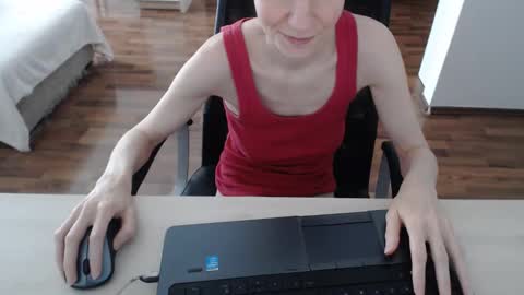 Snapshot of lunavibe_ chatting on 3, 6, 2026 lunavibe_ online show from 3, 6, 2026