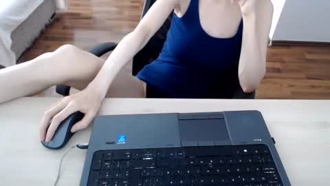 Snapshot of lunavibe_ chatting on 3, 7, 2026 lunavibe_ online show from 3, 7, 2026