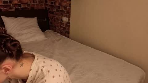 Kira online show from 25, 2, 2026