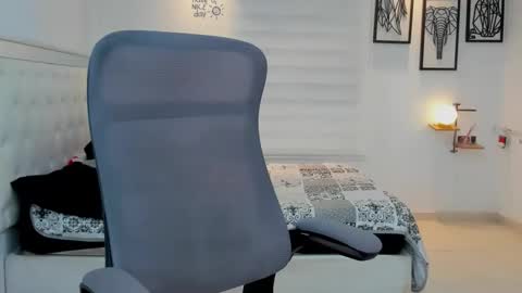 Lunay online show from 5, 3, 2026