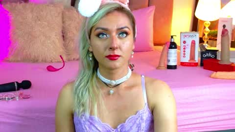 Snapshot of lunitadiva chatting on 9, 2, 2026 lunitadiva online show from 9, 2, 2026