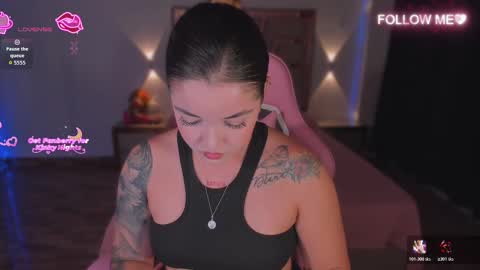 LUNA ROSE online show from 21, 11, 2025