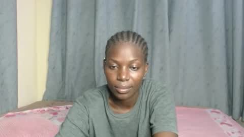 luo_queen online show from 4, 11, 2025