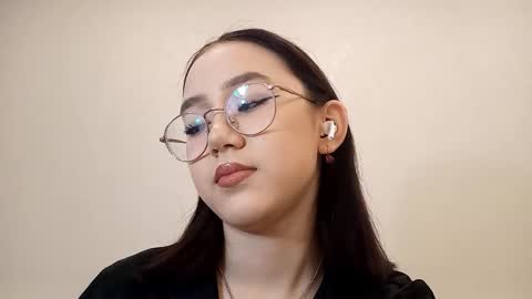 Snapshot of lupefaulker chatting on 1, 3, 2026 Roxie online show from 1, 3, 2026