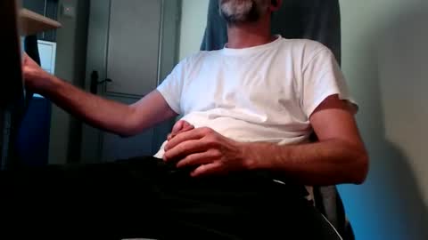 Snapshot of lure4beef chatting on 18, 10, 2025 lure4beef online show from 18, 10, 2025