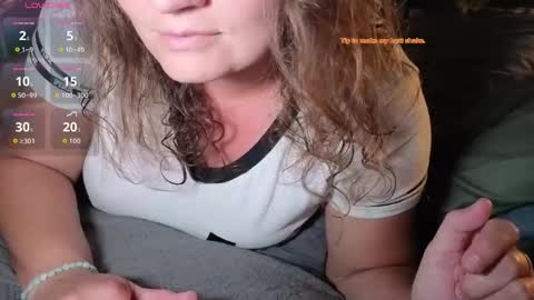 Lush Red online show from 5, 12, 2025