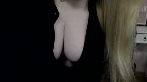 Hailey online show from 1, 12, 2025