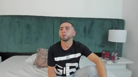 Lushian And Luna online show from 1, 11, 2025