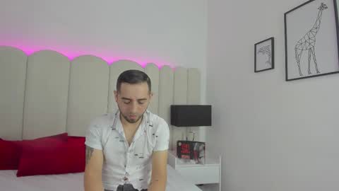 Lushian And Luna online show from 26, 11, 2025