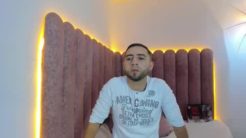 Lushian And Luna online show from 12, 2, 2026