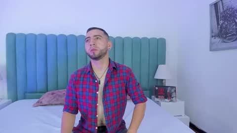 Lushian And Luna online show from 25, 3, 2026