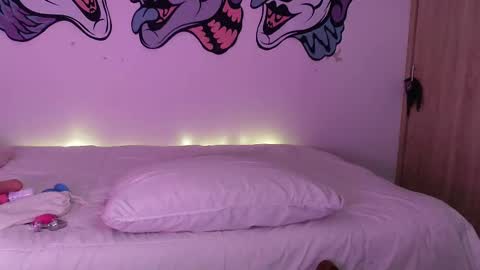 Valerie  April   online show from 29, 12, 2024