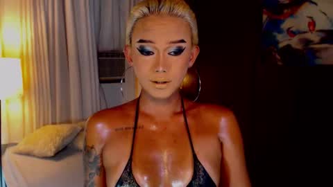 Snapshot of lustfulltrans chatting on 14, 6, 2026 AdriannaFowks online show from 14, 6, 2026