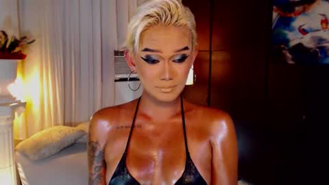 Snapshot of lustfulltrans chatting on 18, 7, 2026 AdriannaFowks online show from 18, 7, 2026