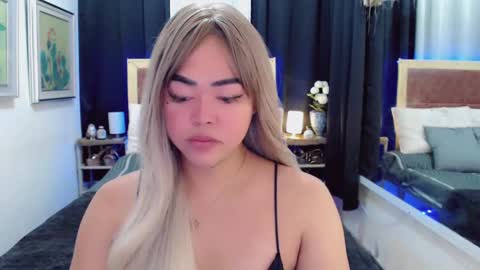 Snapshot of lustfuloffendertrina chatting on 13, 2, 2025 Trina online show from 13, 2, 2025