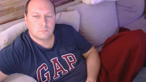 Snapshot of lustonfan chatting on 8, 5, 2026 lustonfan online show from 8, 5, 2026