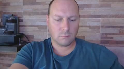Snapshot of lustonfan chatting on 15, 5, 2026 lustonfan online show from 15, 5, 2026