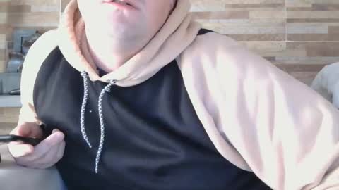 Snapshot of lustonfan chatting on 18, 5, 2026 lustonfan online show from 18, 5, 2026