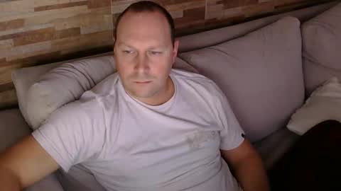 Snapshot of lustonfan chatting on 29, 5, 2026 lustonfan online show from 29, 5, 2026