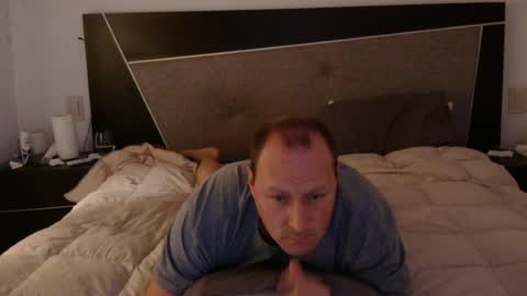 Snapshot of lustonfan chatting on 4, 7, 2026 lustonfan online show from 4, 7, 2026