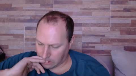 Snapshot of lustonfan chatting on 30, 7, 2026 lustonfan online show from 30, 7, 2026