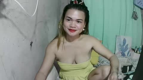 Snapshot of lusty_babe25 chatting on 19, 5, 2026 Flora Mae online show from 19, 5, 2026
