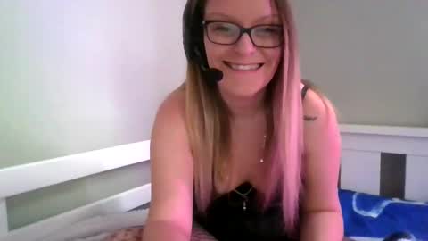 Snapshot of lustylayla0x chatting on 7, 3, 2025 lustylayla0x online show from 7, 3, 2025