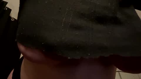 lustytits85 online show from 1, 1, 2025