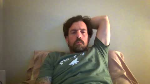 Snapshot of luv2likslit611455 chatting on 17, 7, 2026 Luv2likslit online show from 17, 7, 2026