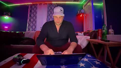 Snapshot of luv2watch1980 chatting on 11, 11, 2025 luv2watch1980 online show from 11, 11, 2025