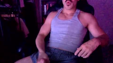 luvrboy77 online show from 1, 8, 2026