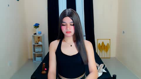 queen lux online show from 26, 9, 2025