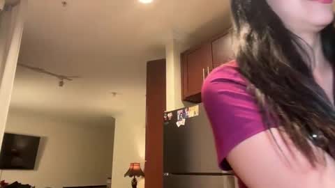 Snapshot of luxcher22 chatting on 5, 12, 2024 luxcher22 online show from 5, 12, 2024