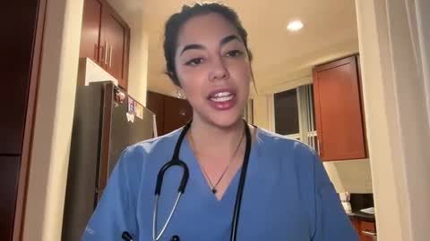 Snapshot of luxcher22 chatting on 5, 2, 2025 luxcher22 online show from 5, 2, 2025