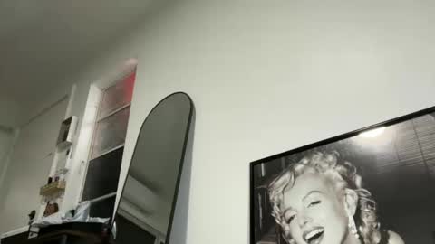 Snapshot of luxcher22 chatting on 11, 2, 2026 luxcher22 online show from 11, 2, 2026